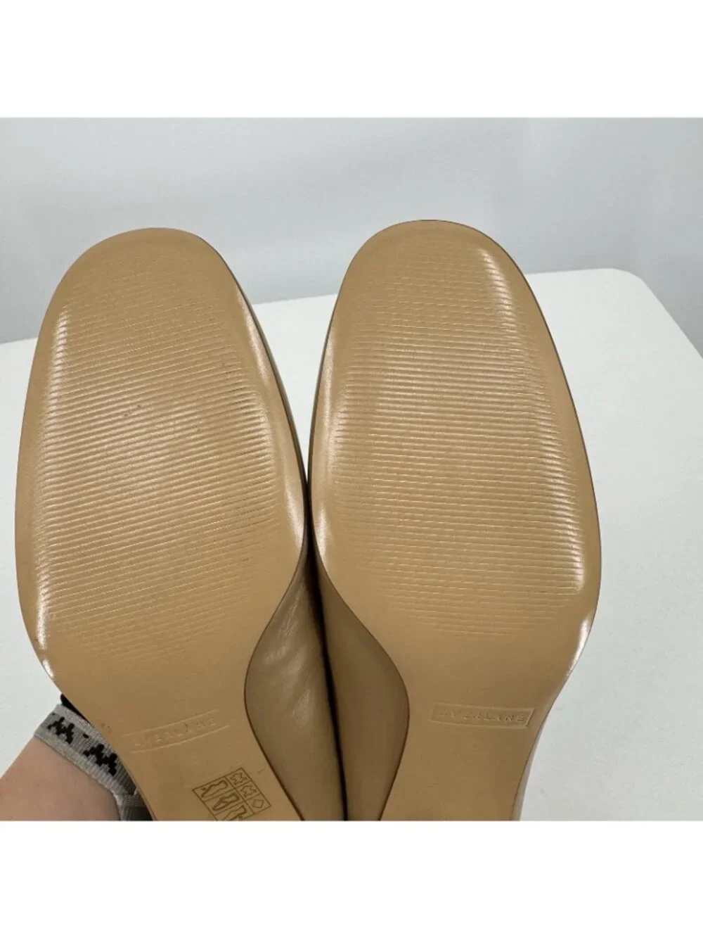 Everlane Italian Leather Day Heel Light Taupe 8 Women's Elastic Back Comfort